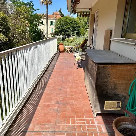 Lovely 4-person 200 M From Beaches Cap D'antibes Holiday home *